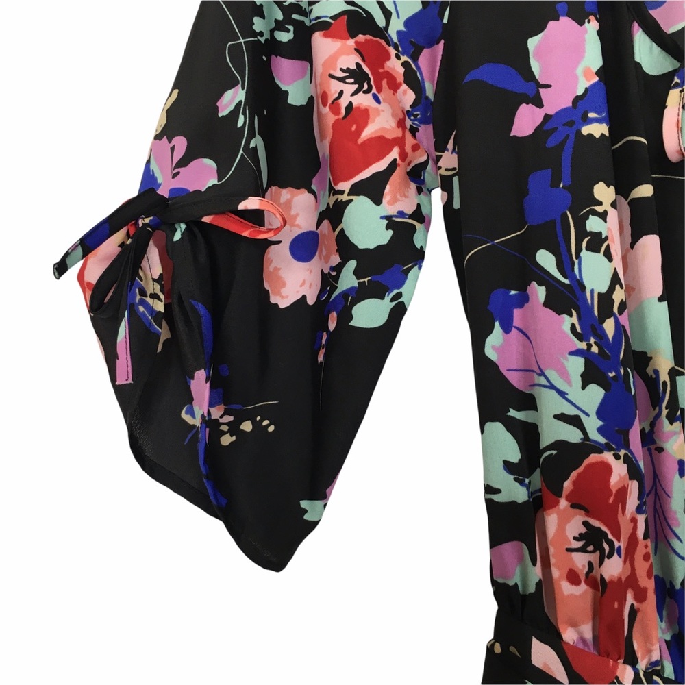 Yumi Kim Leah Floral Tie Waist Romper - Picture 9 of 12